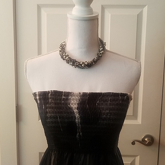 Dress - Picture 4 of 7